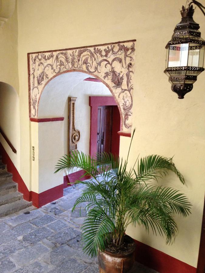 Hotel Travel Puebla Buitenkant foto